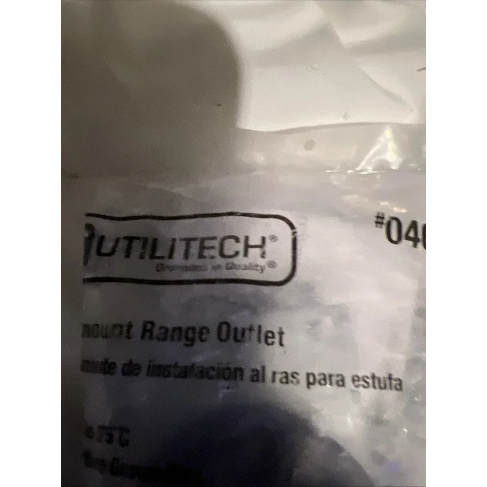 Utilitech Flushmount‎ Range Outlet 0409859 50A-125V/250V 14-50R~NEW~